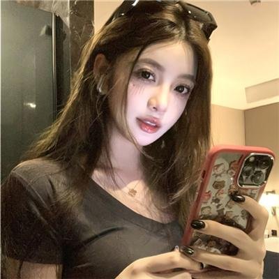 抓着彩虹的男人